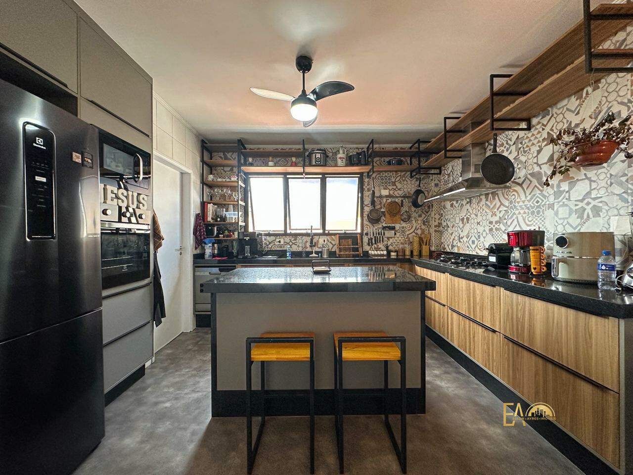 Apartamento à venda no Embaré: 