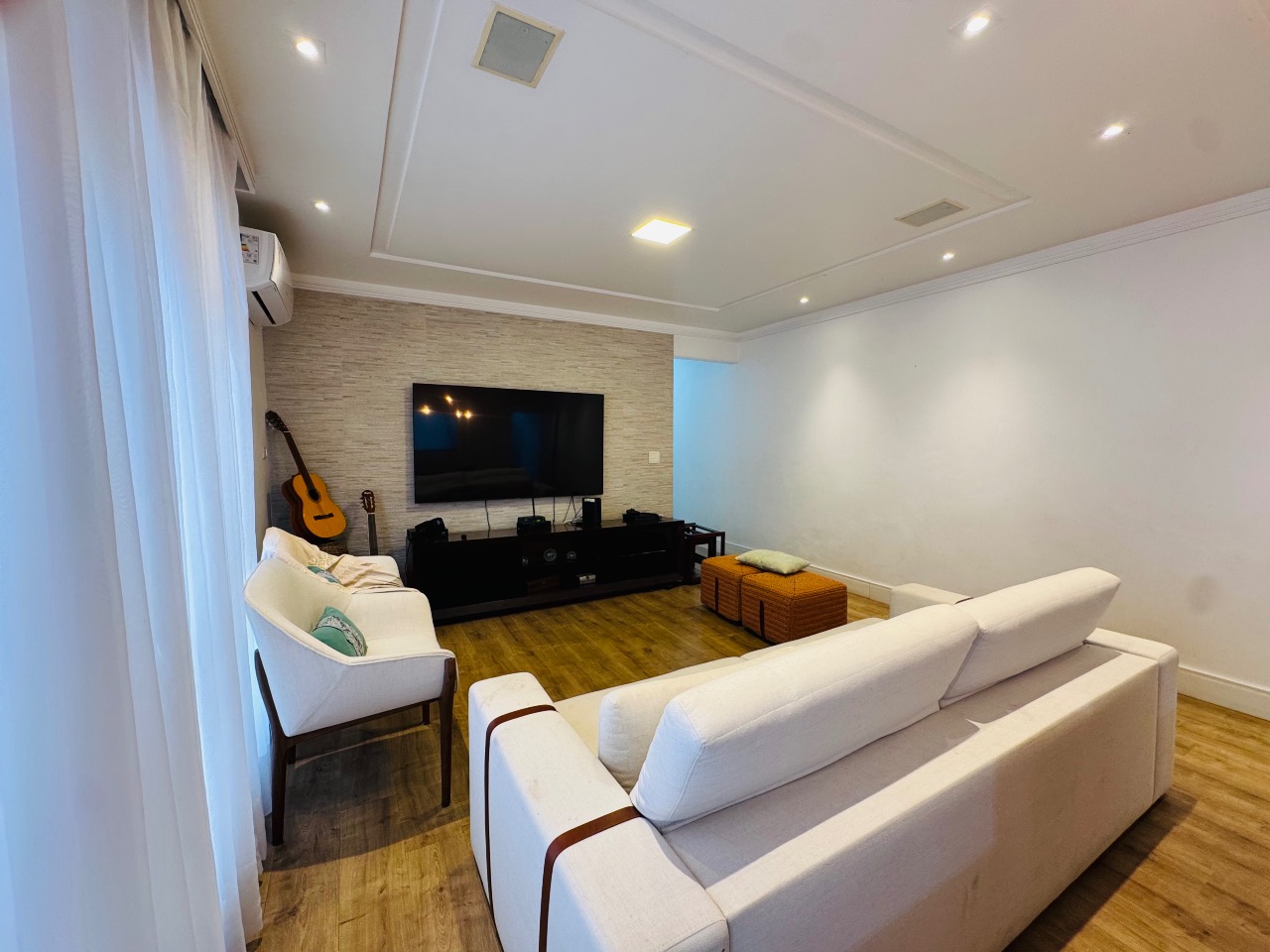 Apartamento à venda no Embaré: 