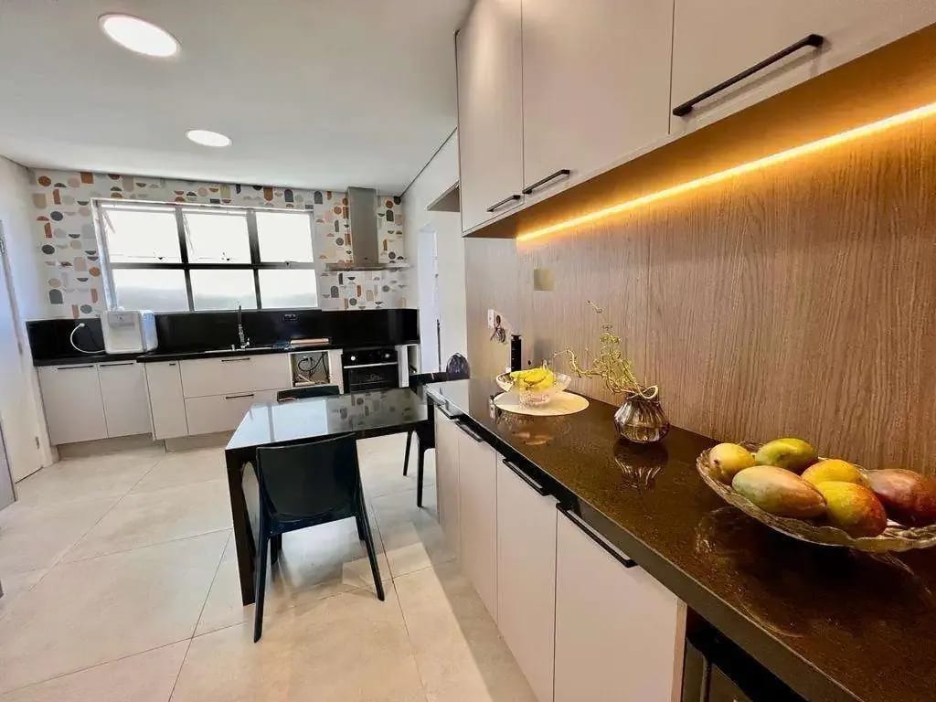 Apartamento à venda no Embaré: