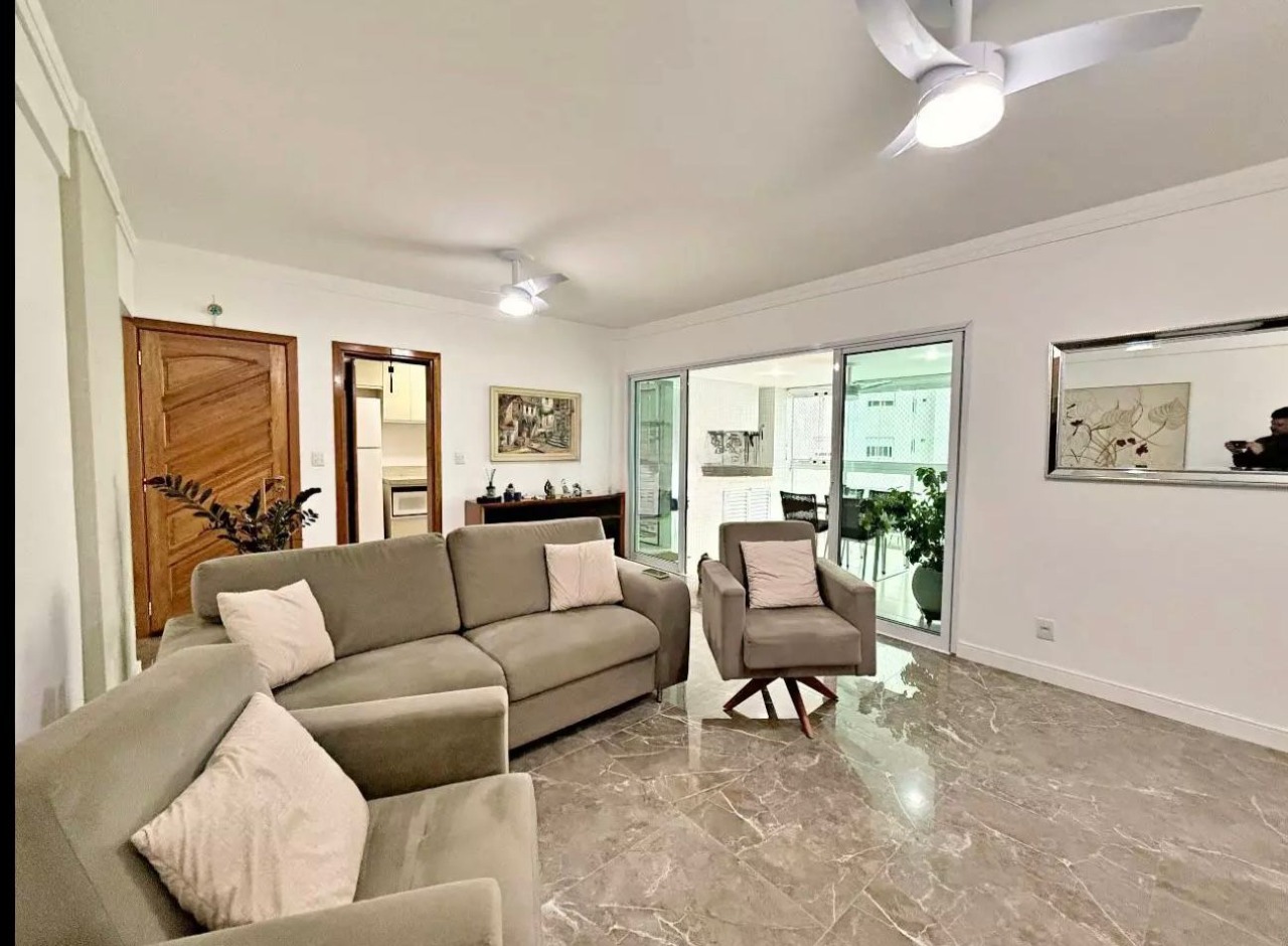 Apartamento à venda no Ponta da Praia: