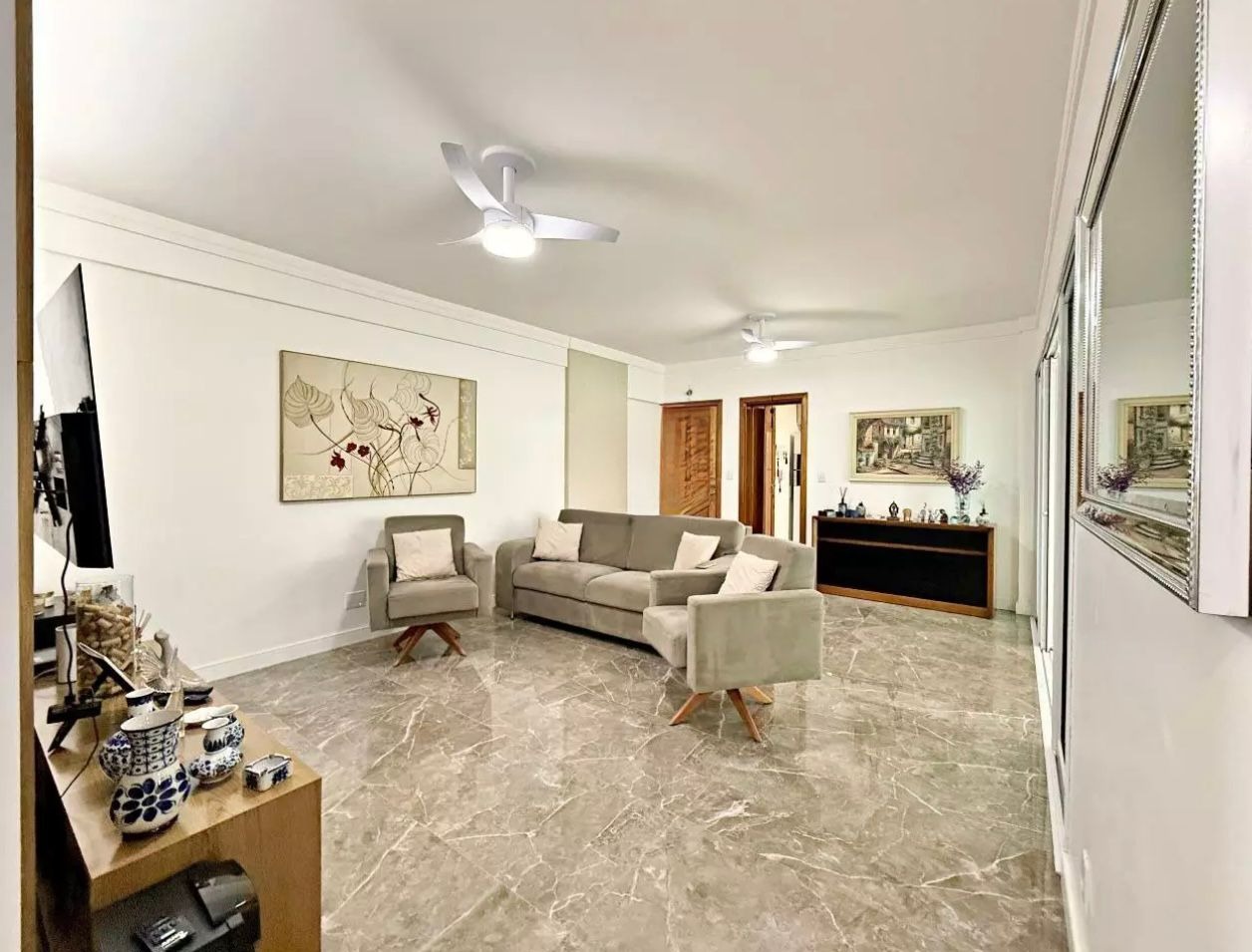 Apartamento à venda no Ponta da Praia: