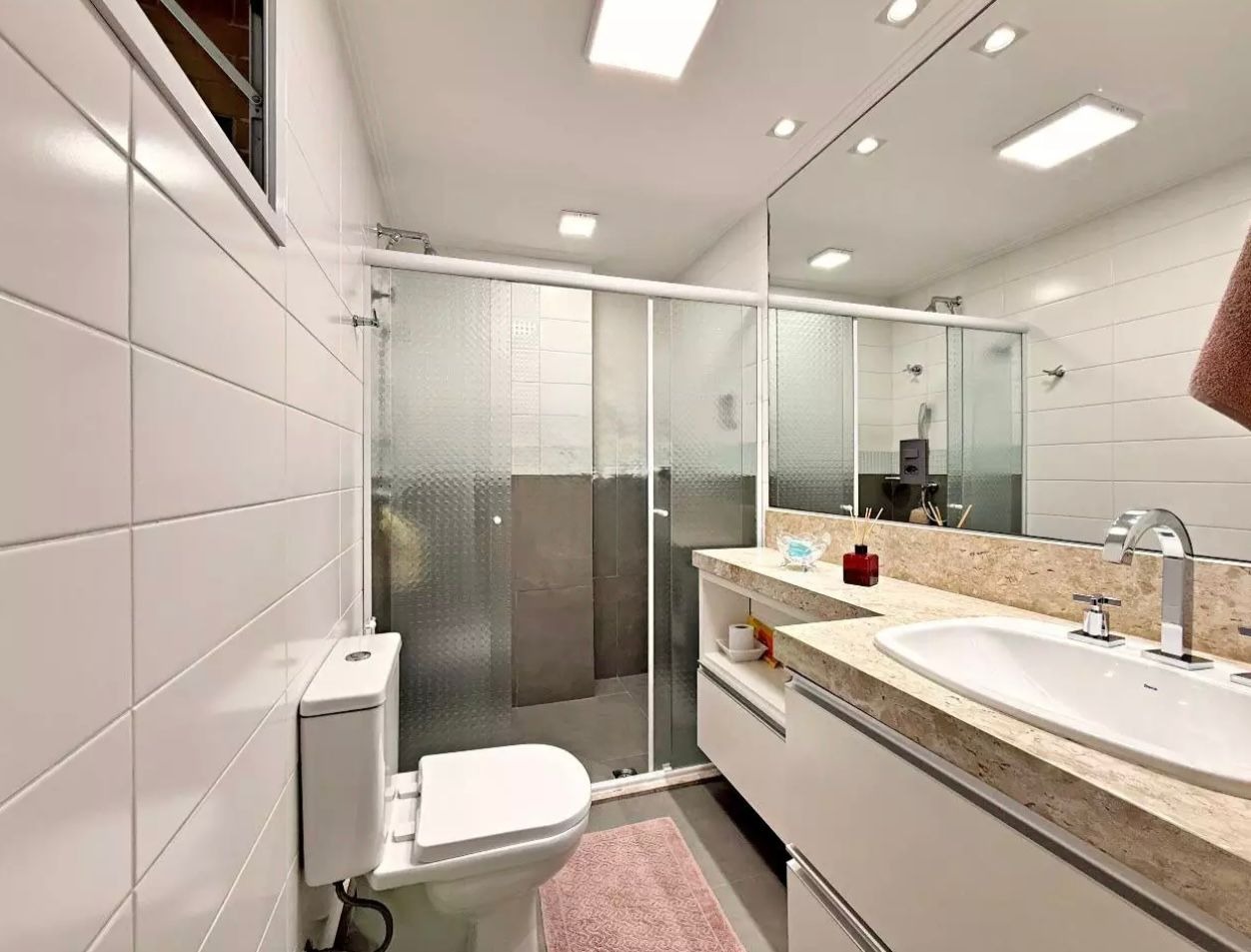 Apartamento à venda no Ponta da Praia: