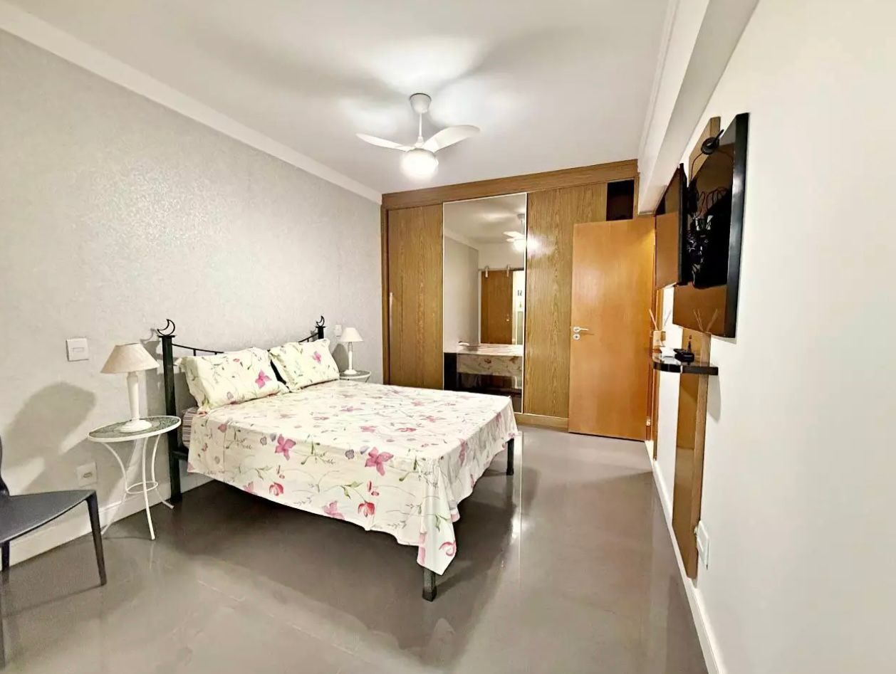 Apartamento à venda no Ponta da Praia: