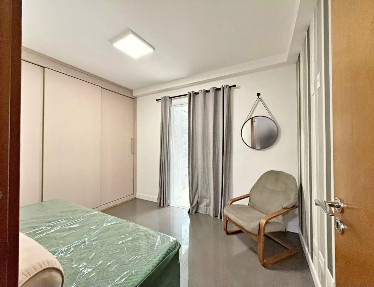 Apartamento à venda no Ponta da Praia: