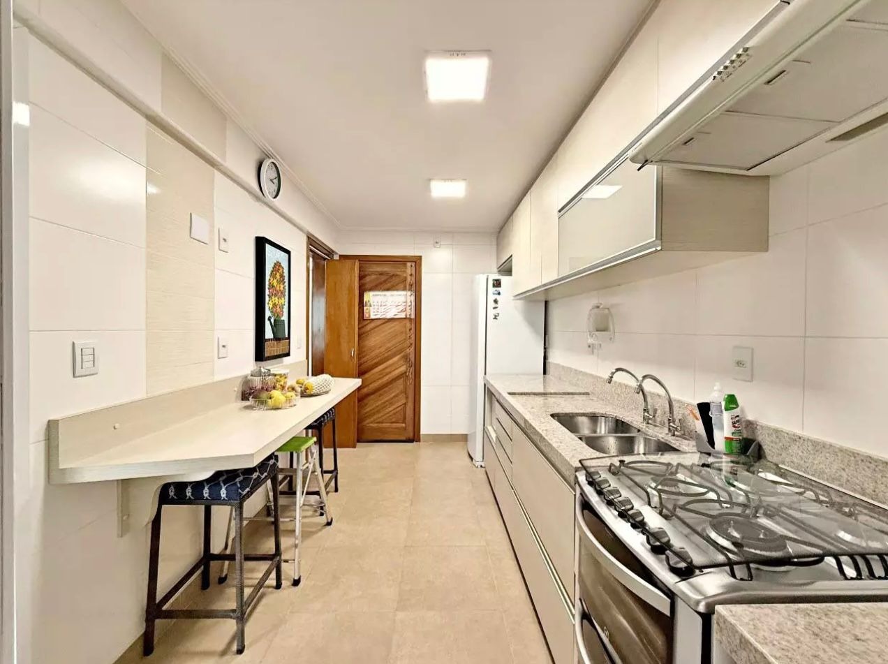 Apartamento à venda no Ponta da Praia: