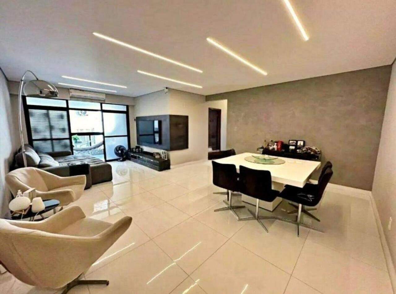 Apartamento à venda no Ponta da Praia: 