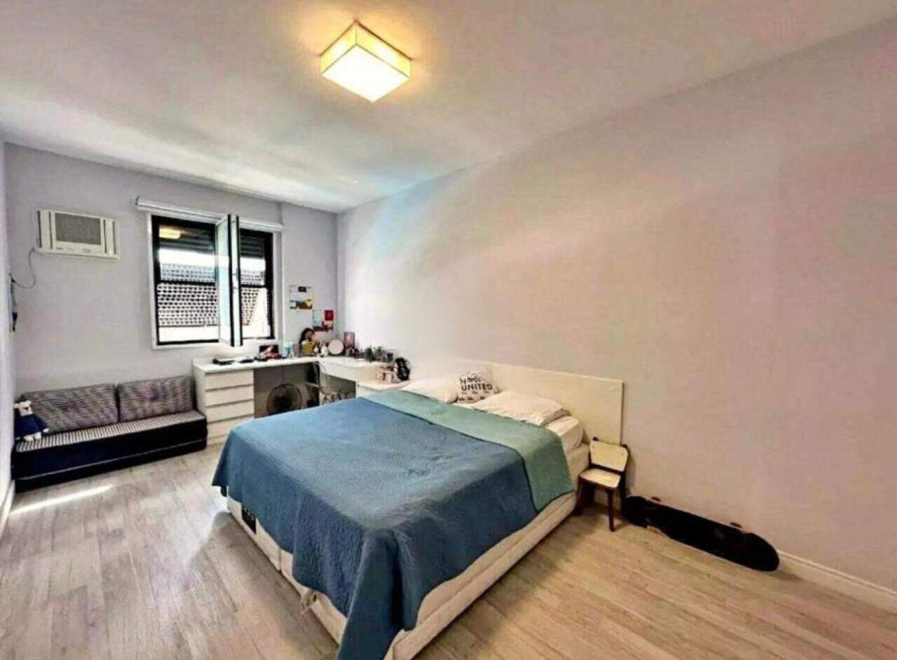 Apartamento à venda no Ponta da Praia: 
