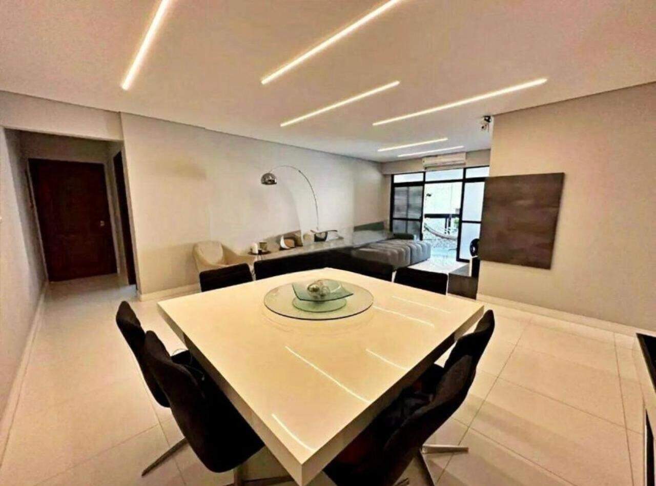 Apartamento à venda no Ponta da Praia: 
