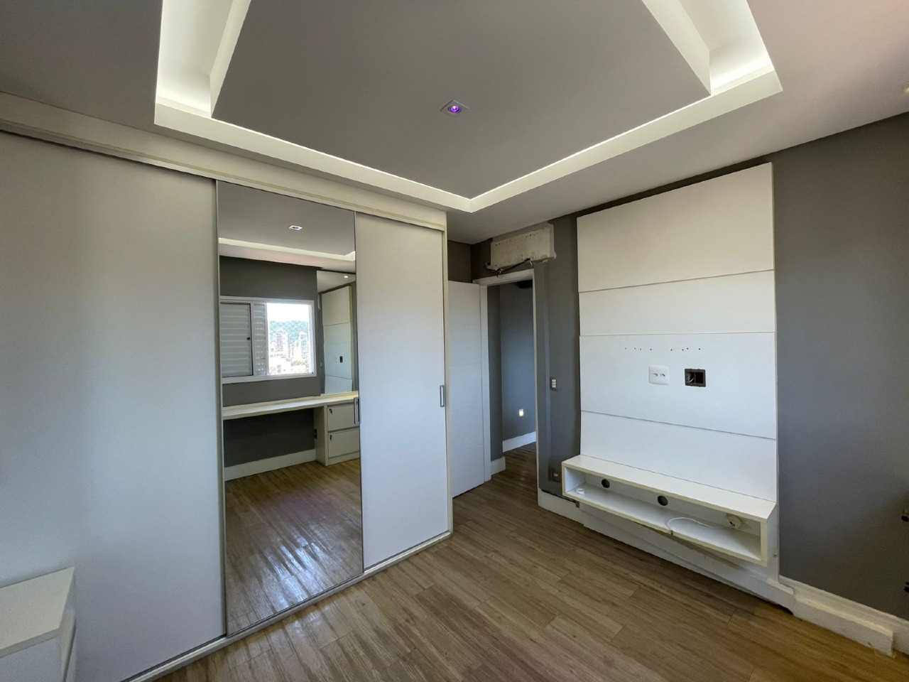 Apartamento à venda no Ponta da Praia: