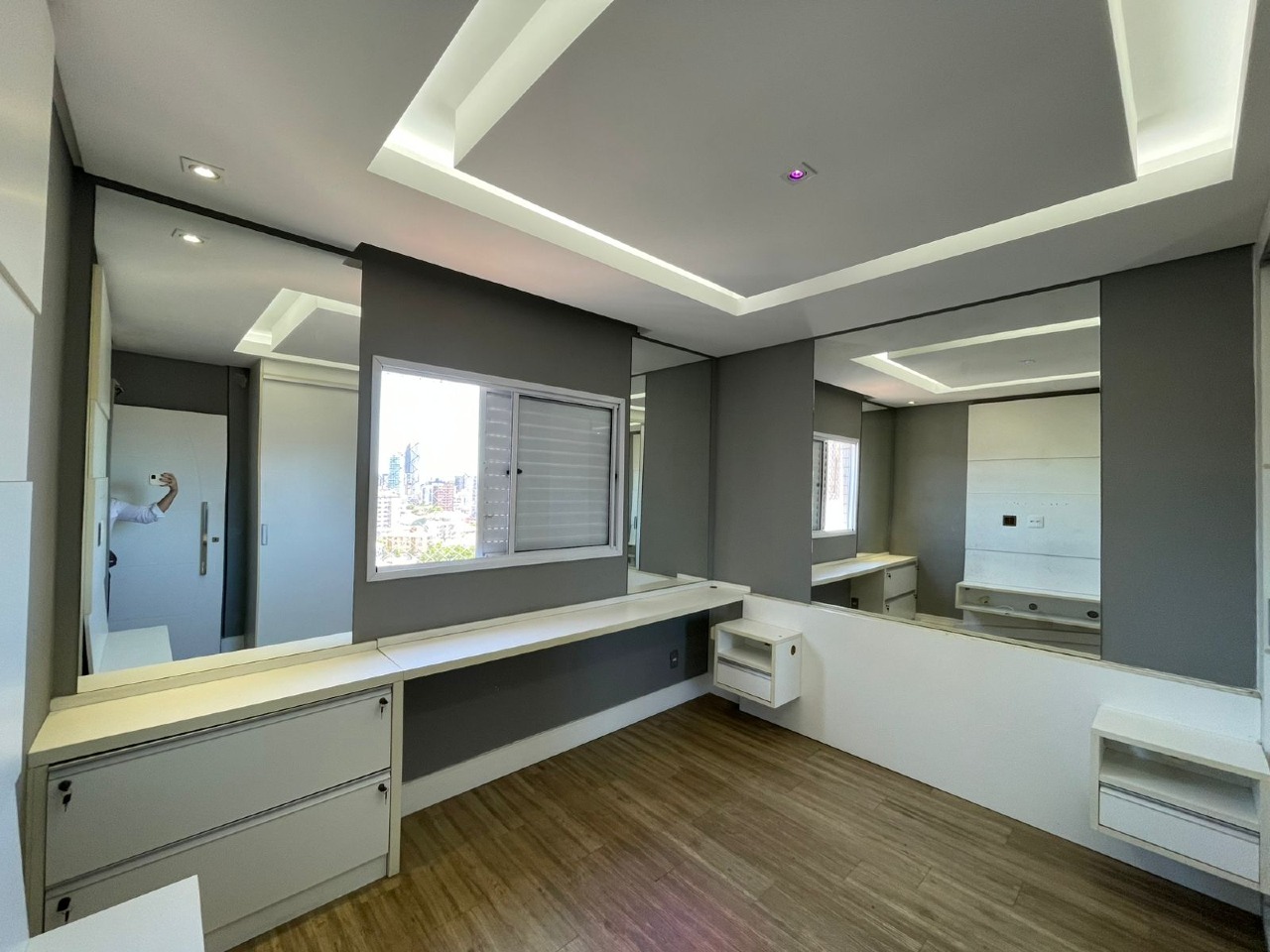 Apartamento à venda no Ponta da Praia: