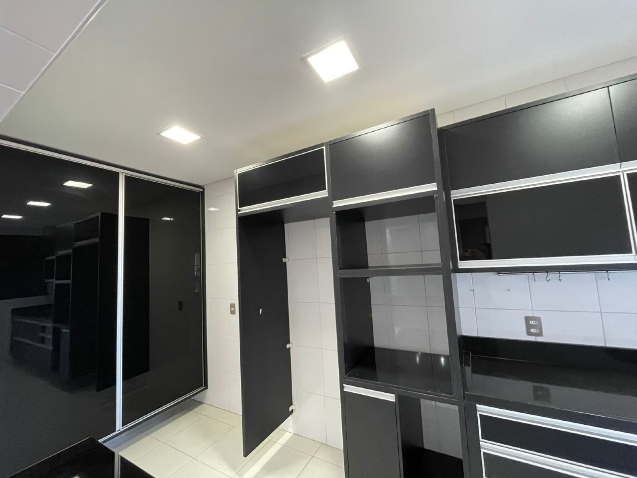 Apartamento à venda no Ponta da Praia: