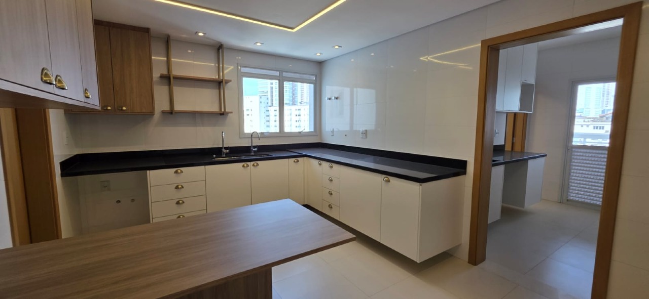 Apartamento à venda no Ponta da Praia: 