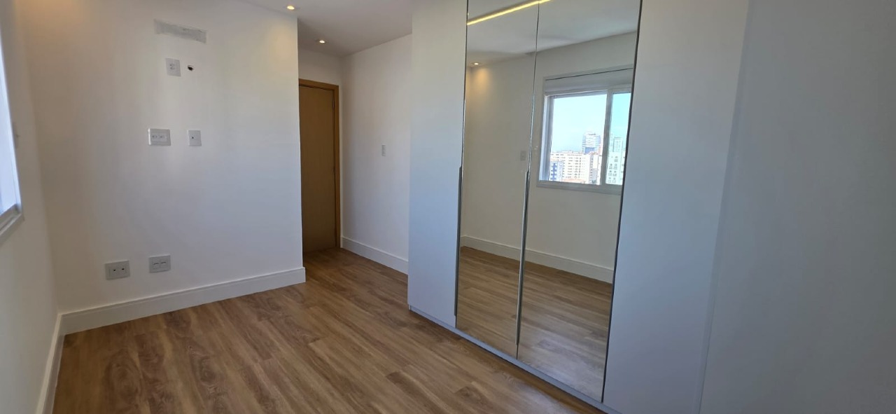 Apartamento à venda no Ponta da Praia: 