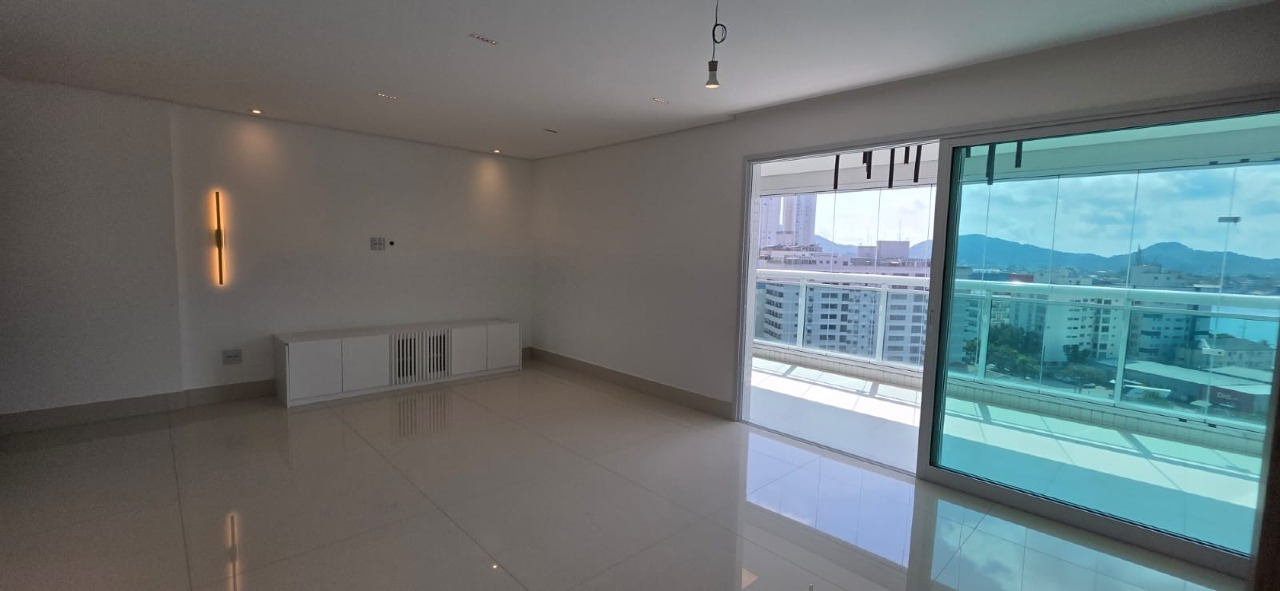 Apartamento à venda no Ponta da Praia: 