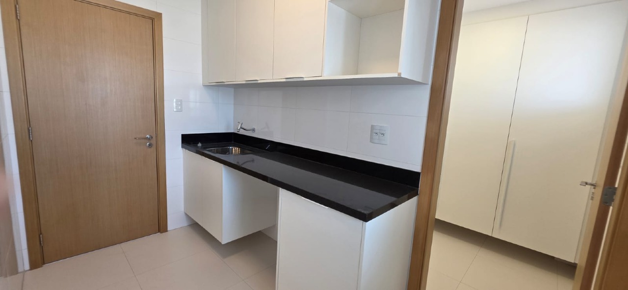 Apartamento à venda no Ponta da Praia: 