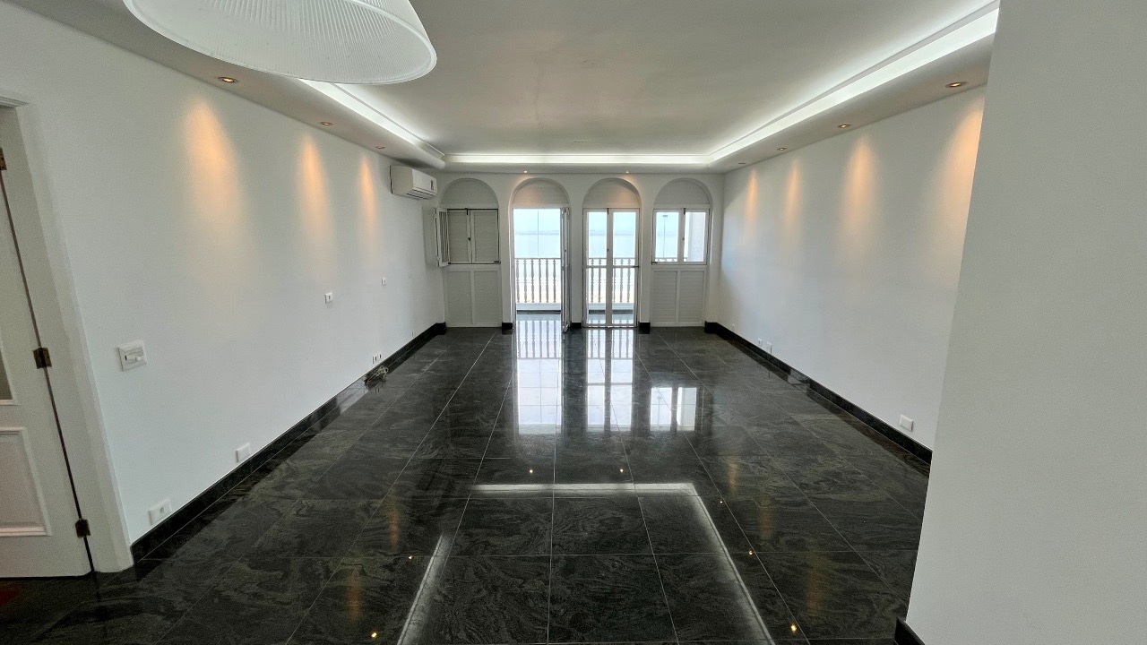 Apartamento à venda no Gonzaga: