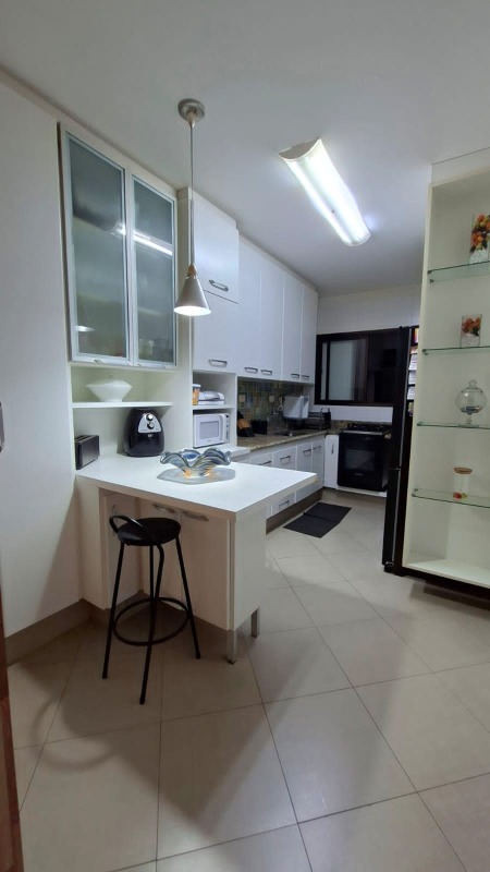Apartamento à venda no Marapé: 