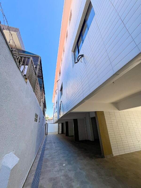 Casa de Condomínio à venda no Macuco: 