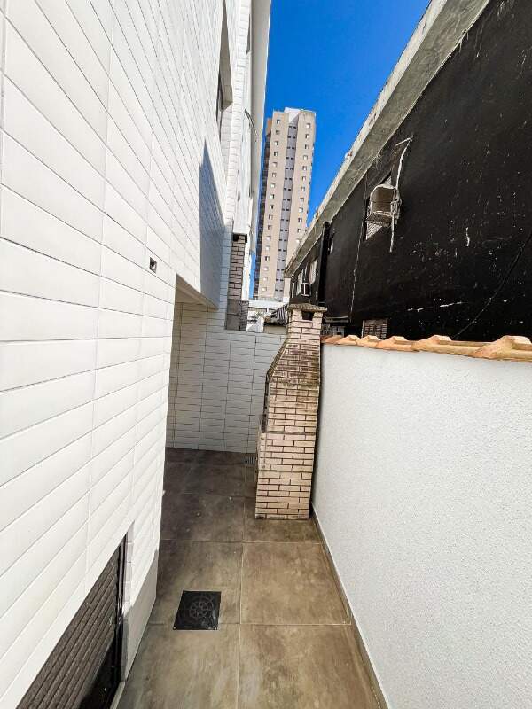 Casa de Condomínio à venda no Macuco: 