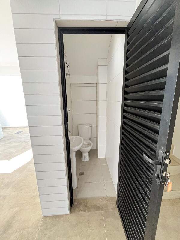 Casa de Condomínio à venda no Macuco: 