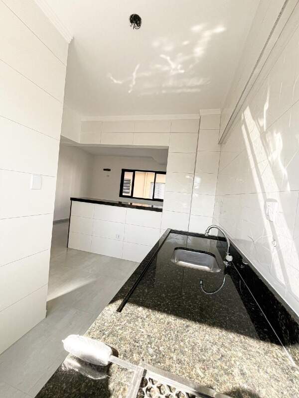 Casa de Condomínio à venda no Macuco: 