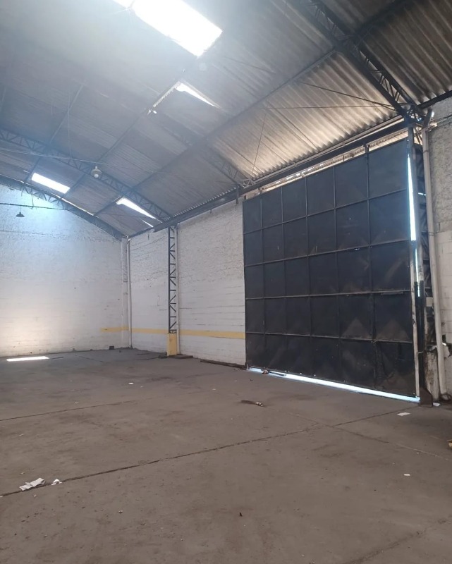 Galpão para aluguel no Chico de Paula: 