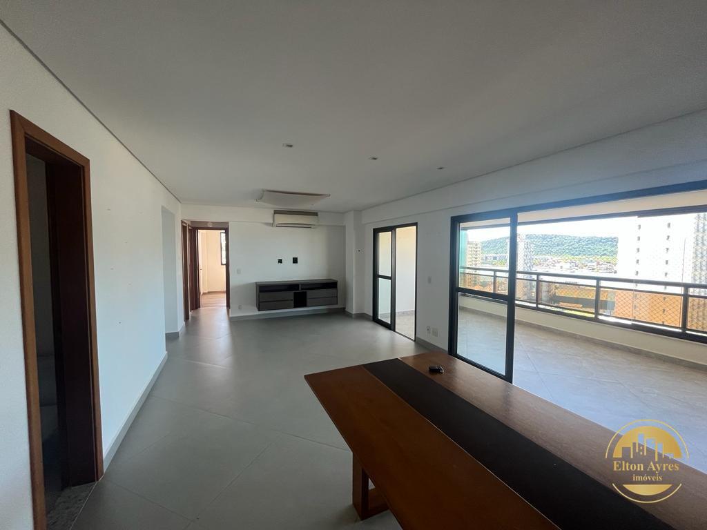 Apartamento à venda no Ponta da Praia: 
