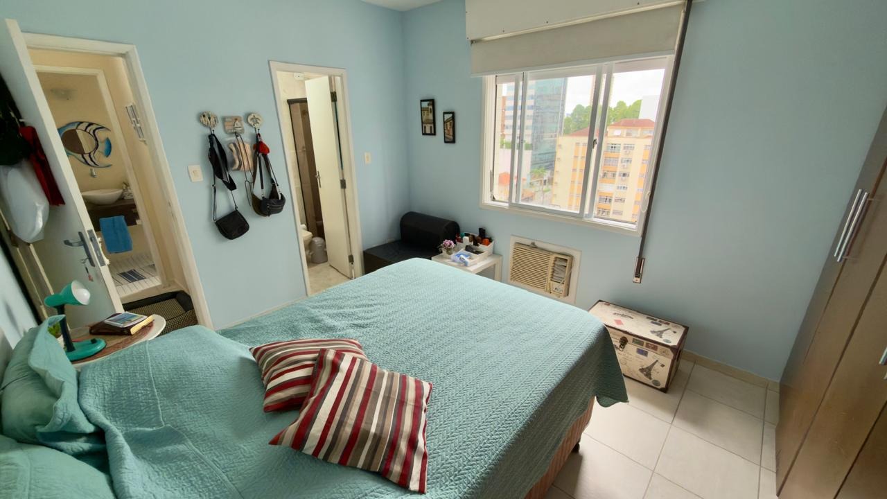 Apartamento à venda no Embaré: 