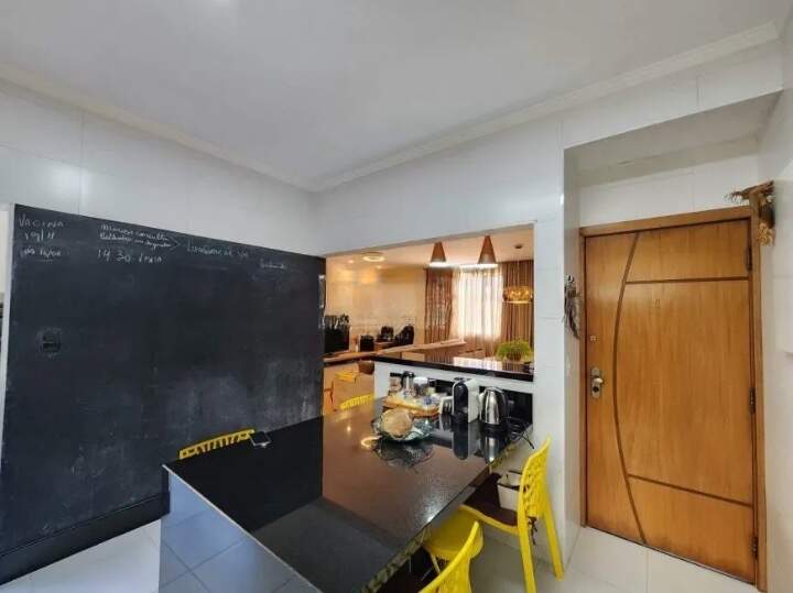 Apartamento à venda no Ponta da Praia: 