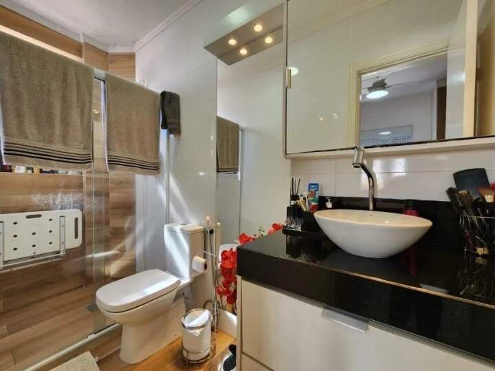 Apartamento à venda no Ponta da Praia: 