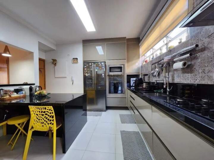 Apartamento à venda no Ponta da Praia: 