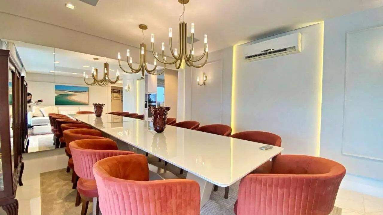 Apartamento à venda no Embaré: 
