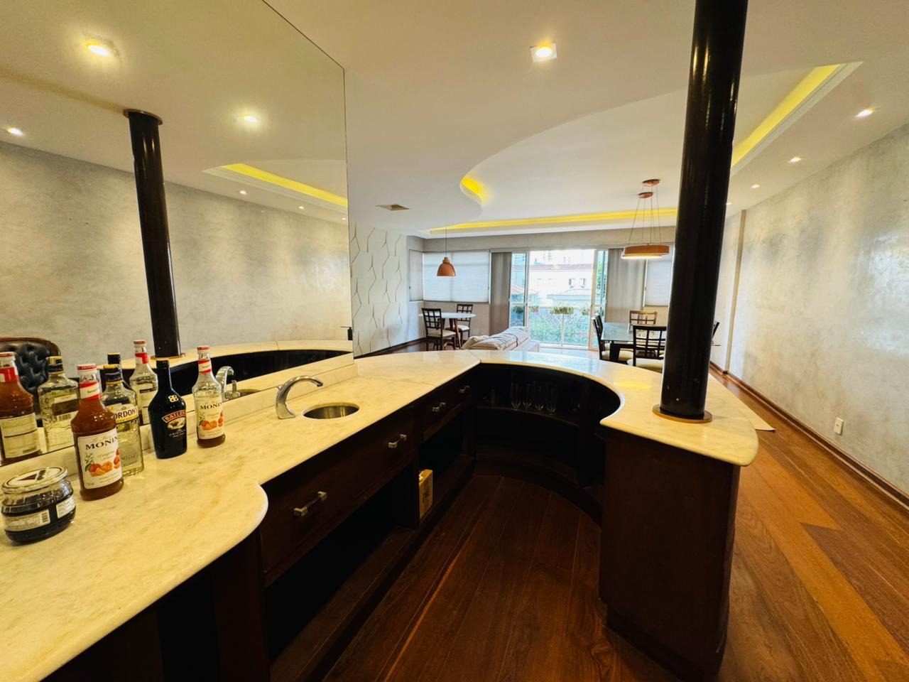 Apartamento à venda no Embaré: 