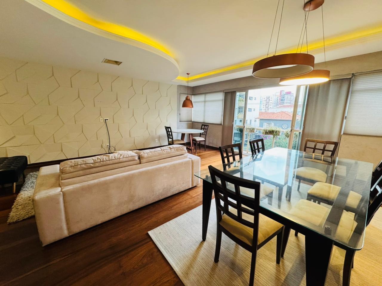 Apartamento à venda no Embaré: 