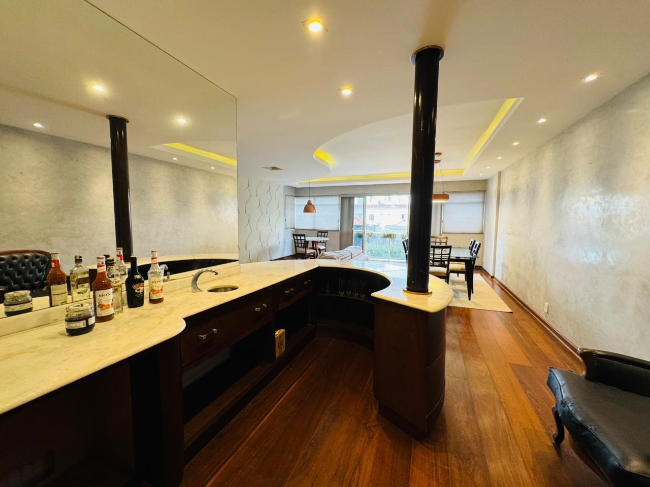 Apartamento à venda no Embaré: 