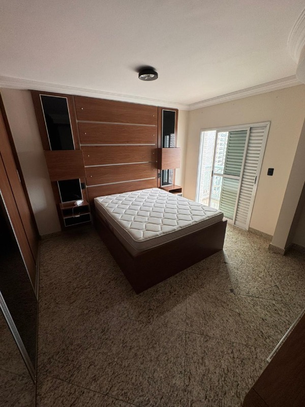 Apartamento à venda no Ponta da Praia: 