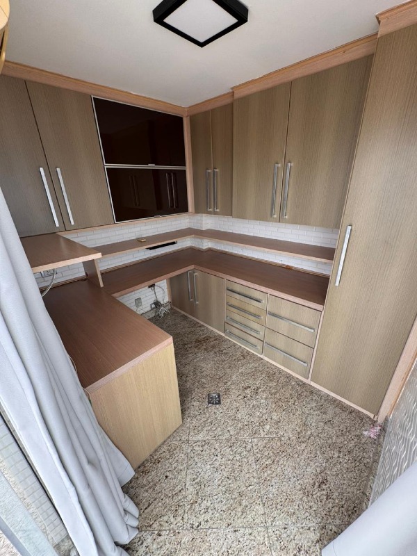 Apartamento à venda no Ponta da Praia: 