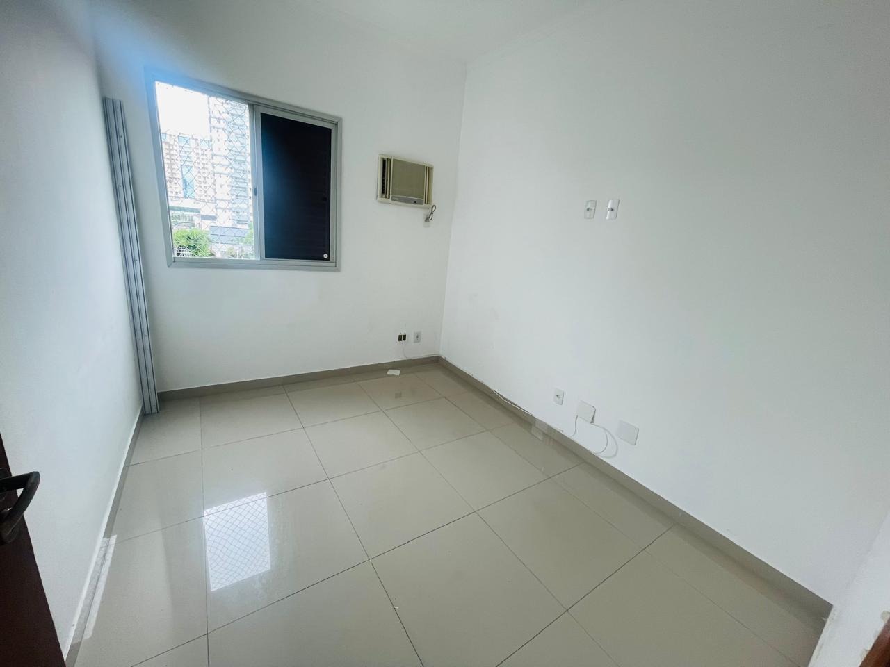 Apartamento à venda no Encruzilhada: