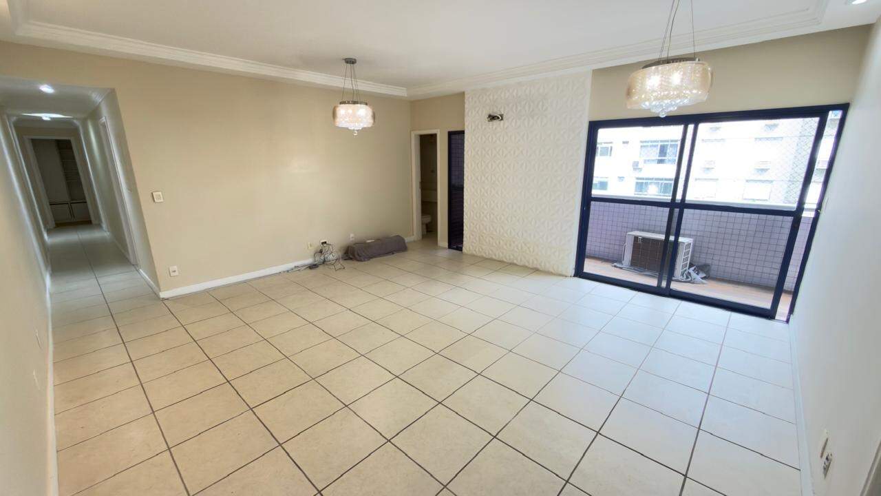 Apartamento à venda no Ponta da Praia: 