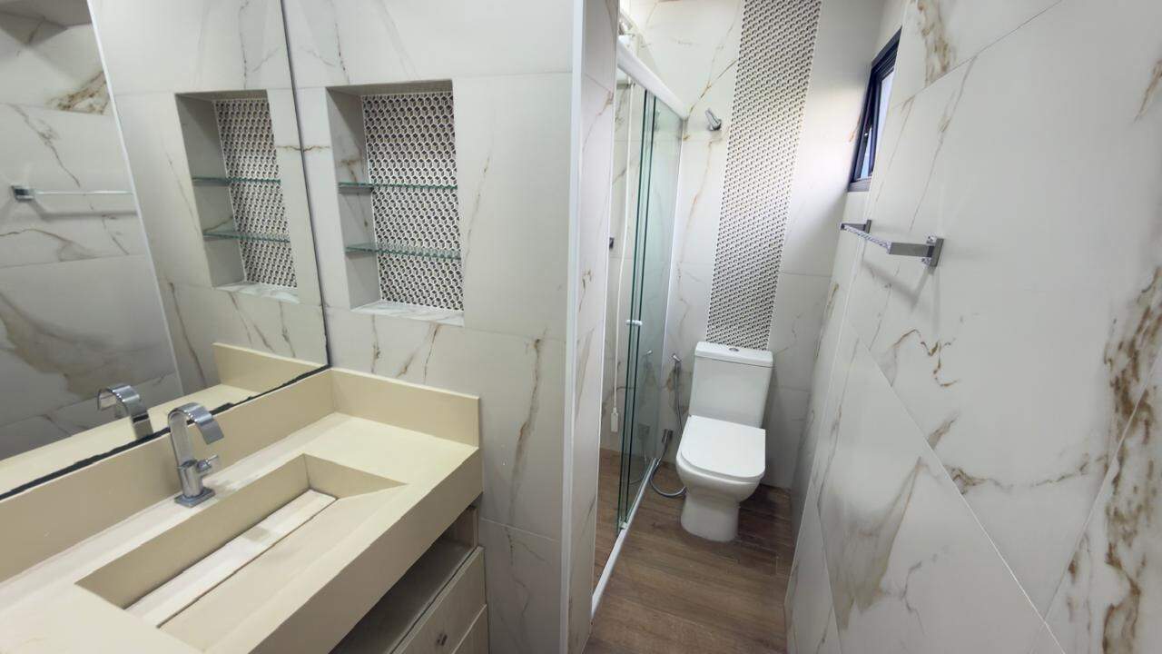 Apartamento à venda no Ponta da Praia: 
