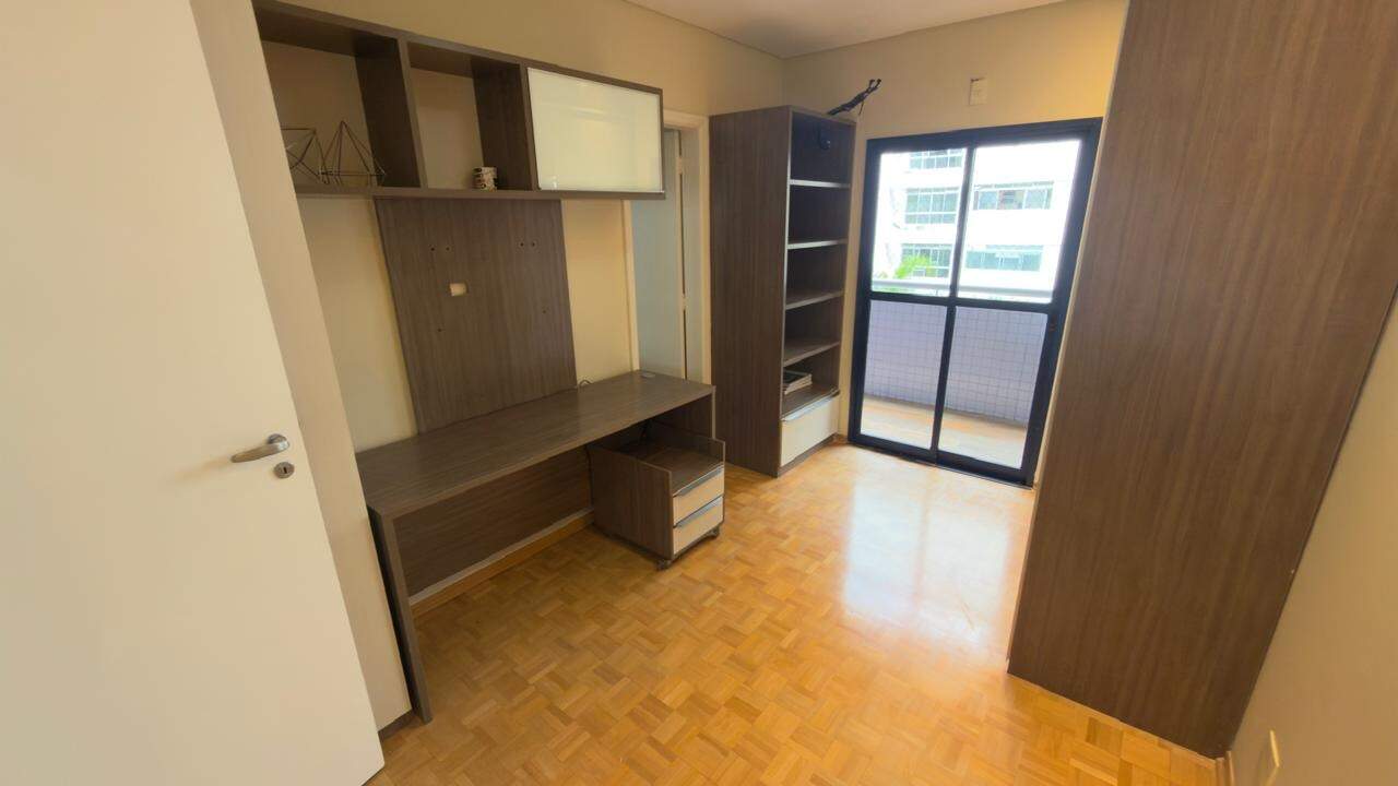 Apartamento à venda no Ponta da Praia: 