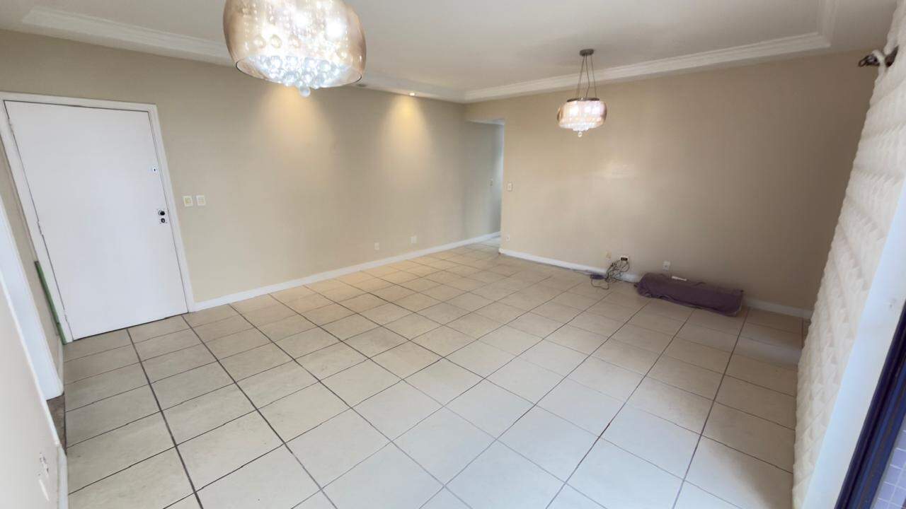 Apartamento à venda no Ponta da Praia: 