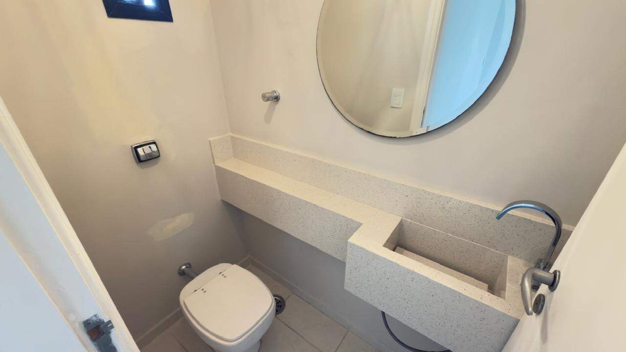 Apartamento à venda no Ponta da Praia: 