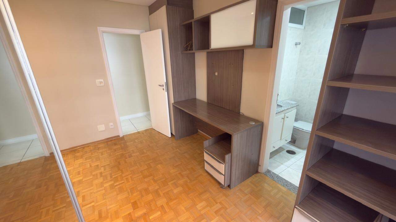 Apartamento à venda no Ponta da Praia: 