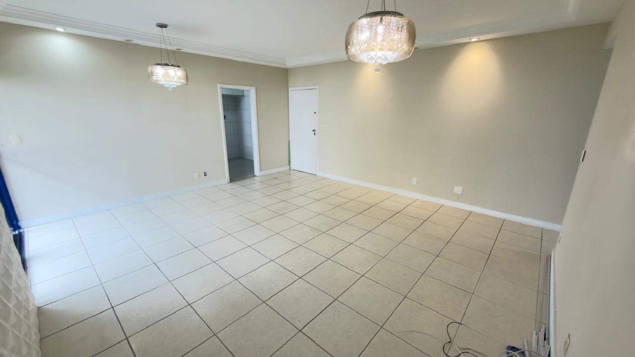 Apartamento à venda no Ponta da Praia: 
