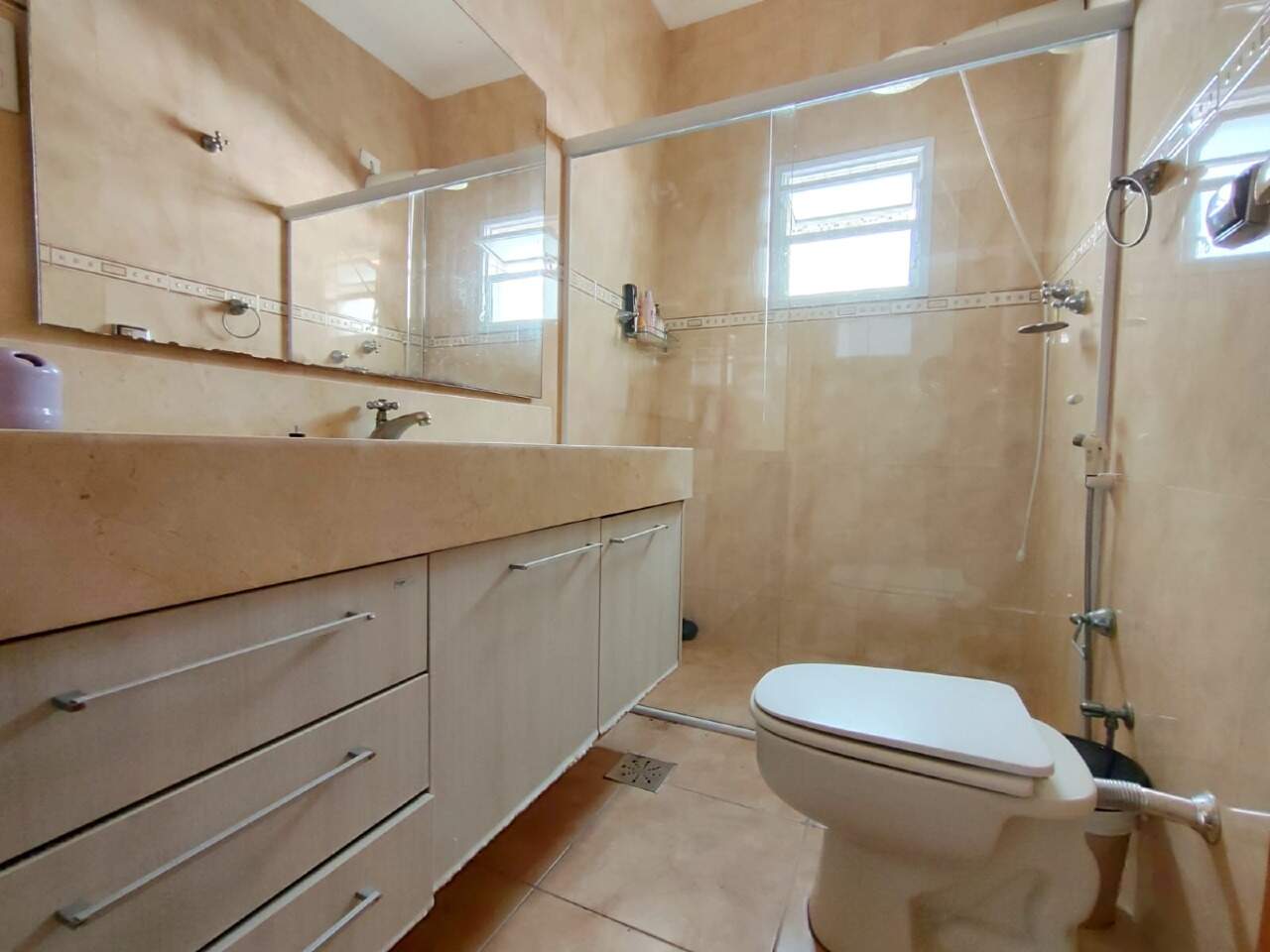 Casa à venda no Marapé: 