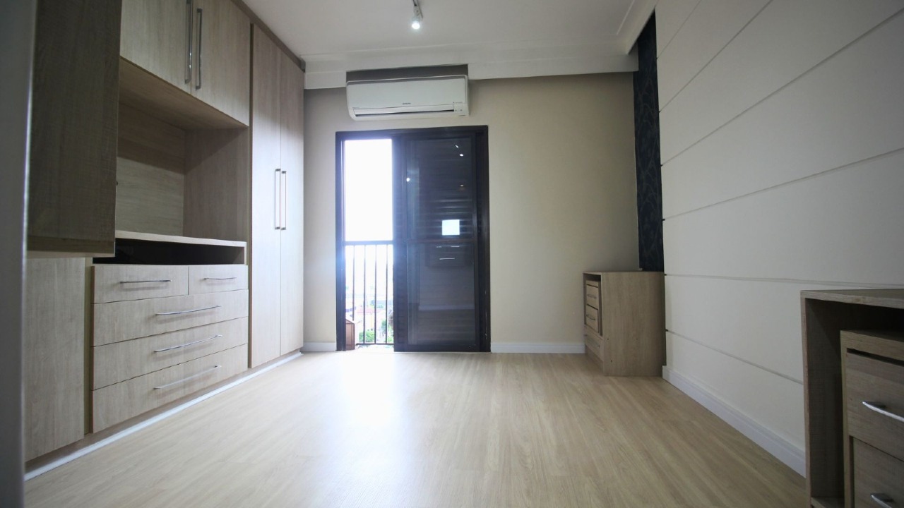 Cobertura à venda no Embaré: 