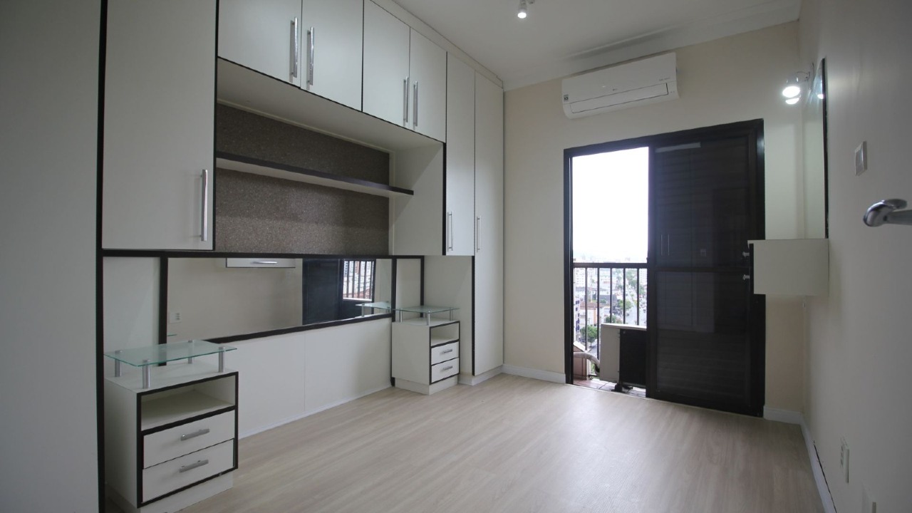 Cobertura à venda no Embaré: 