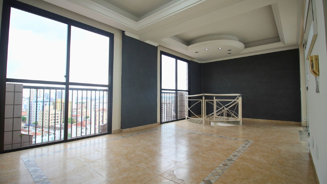 Cobertura à venda no Embaré: 