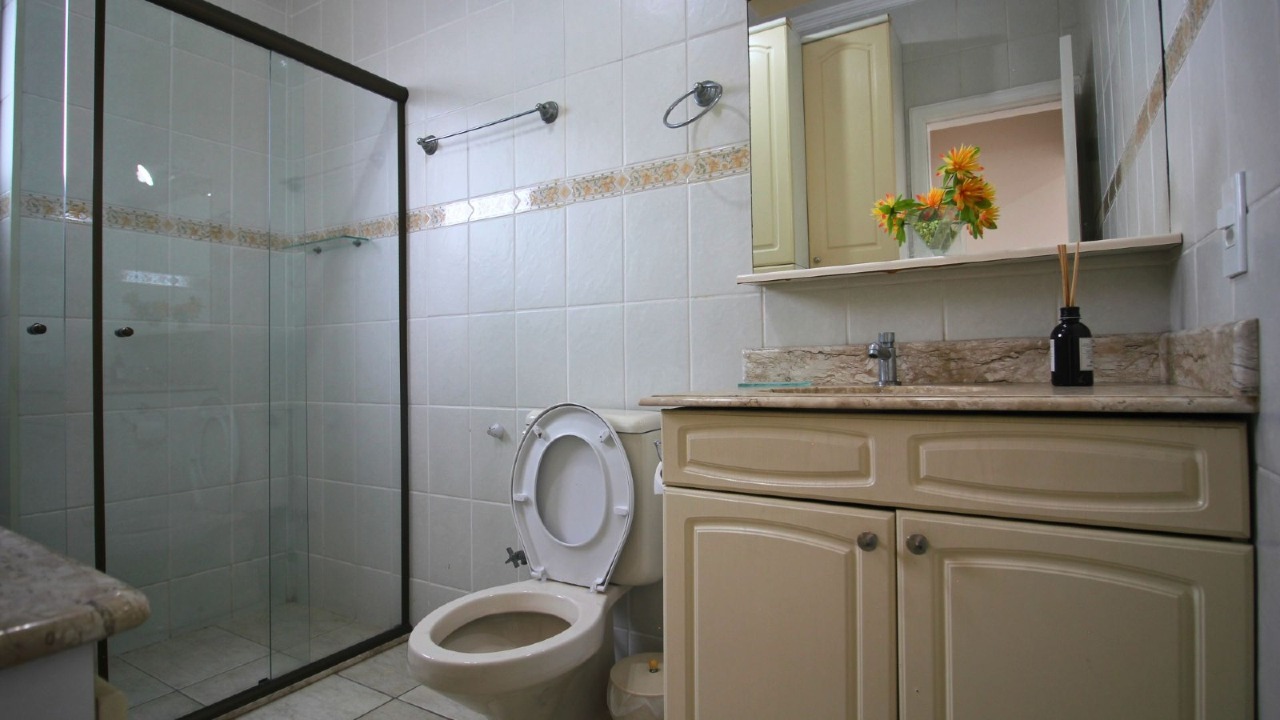 Cobertura à venda no Embaré: 